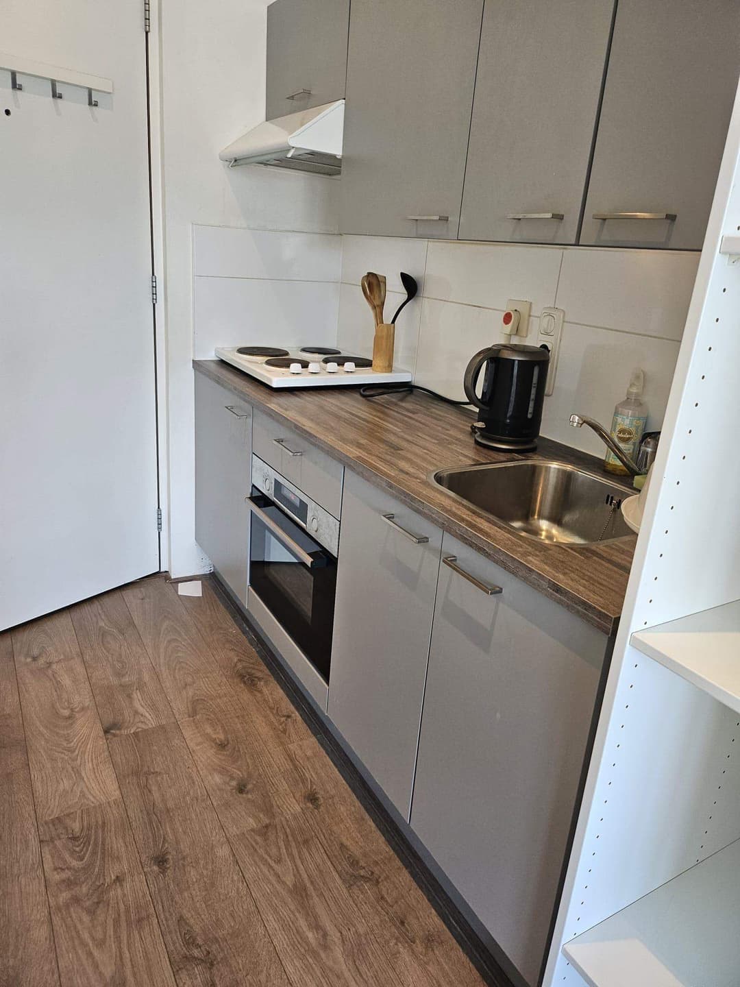 Studio Van Heenvlietlaan, Amsterdam - Te Huur