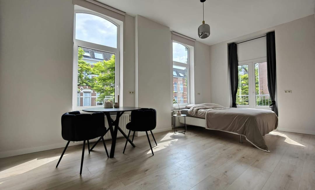 Kamer in Claes de Vrieselaan, Rotterdam - Te Huur