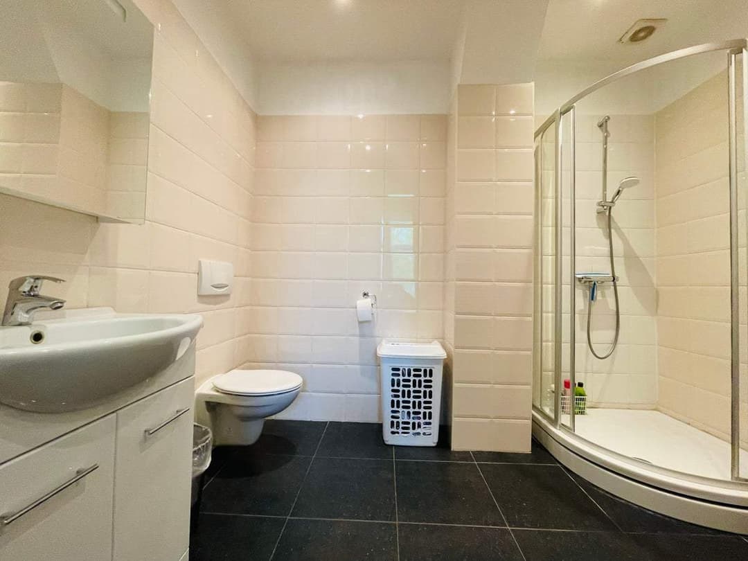 Flat Laan van Nieuw-Oost-Indië, Den Haag - For Rent