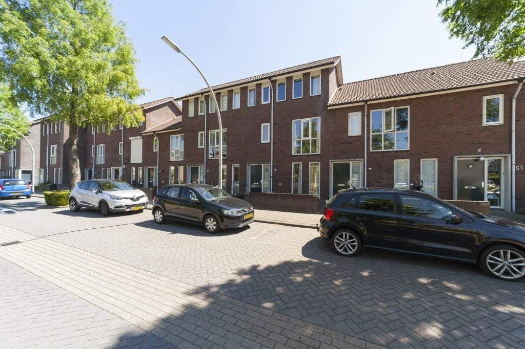 Amandelgaarde, Hendrik-Ido-Ambacht – Haus zur Miete