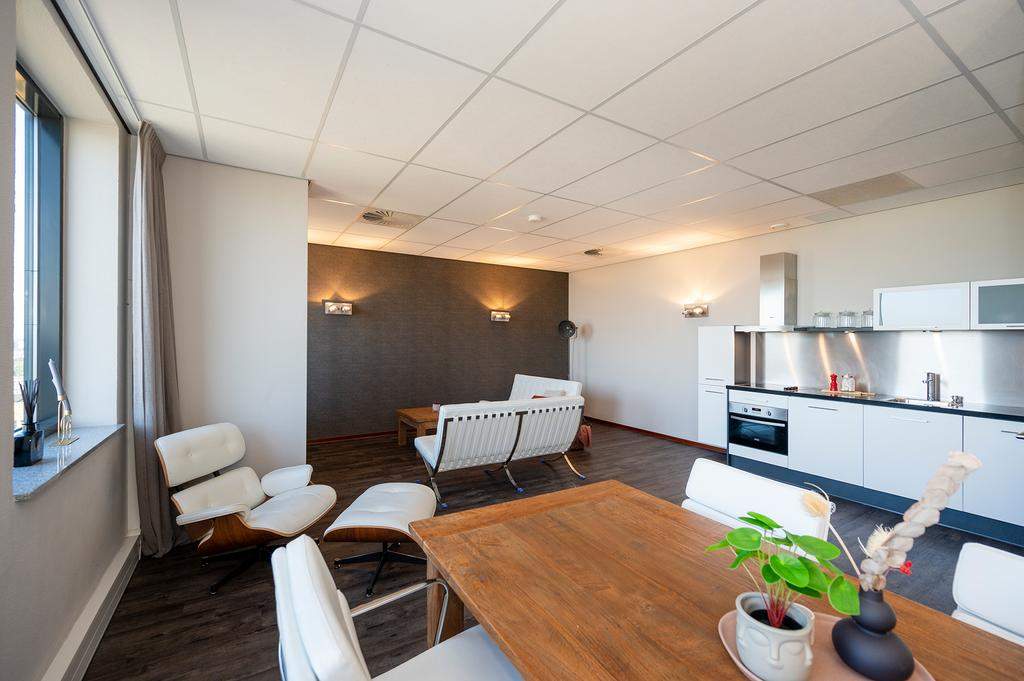 Flat Eschertoren, Leiden - For Rent
