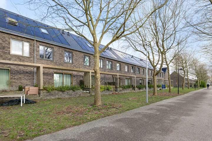 Family House Berberlaan, Cruquius - For Rent