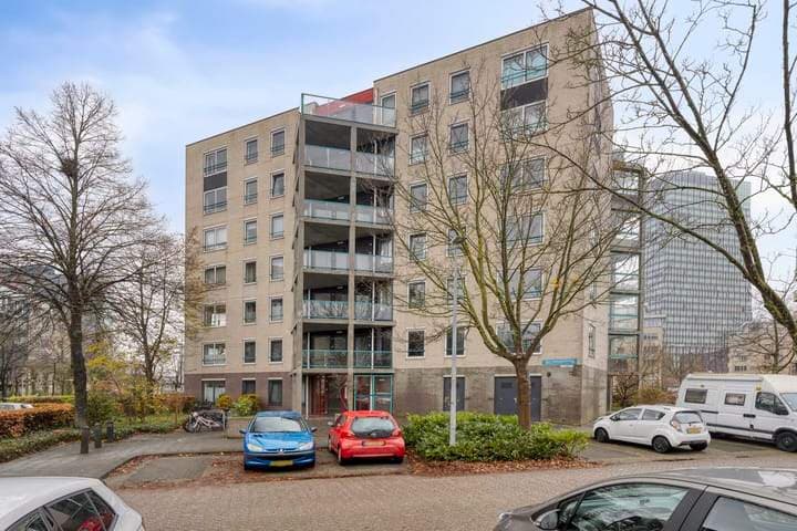 3-Slaapkamers Appartement aan Dag Hammarskjöldhof, Almere - Te Huur
