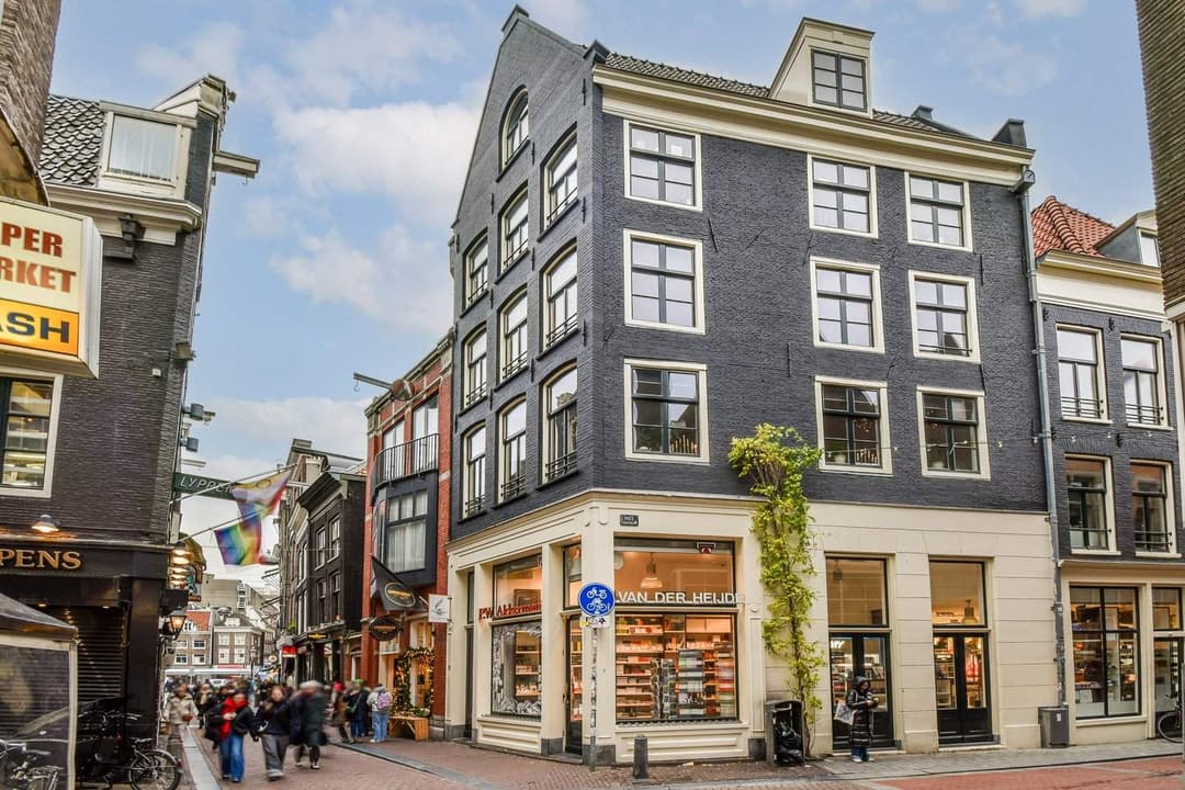Hoekappartement Langebrugsteeg 13, Amsterdam - Te Huur