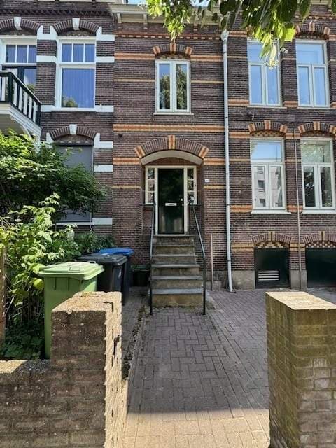 Rijwoning Leoninusstraat 66, Arnhem - Te Huur