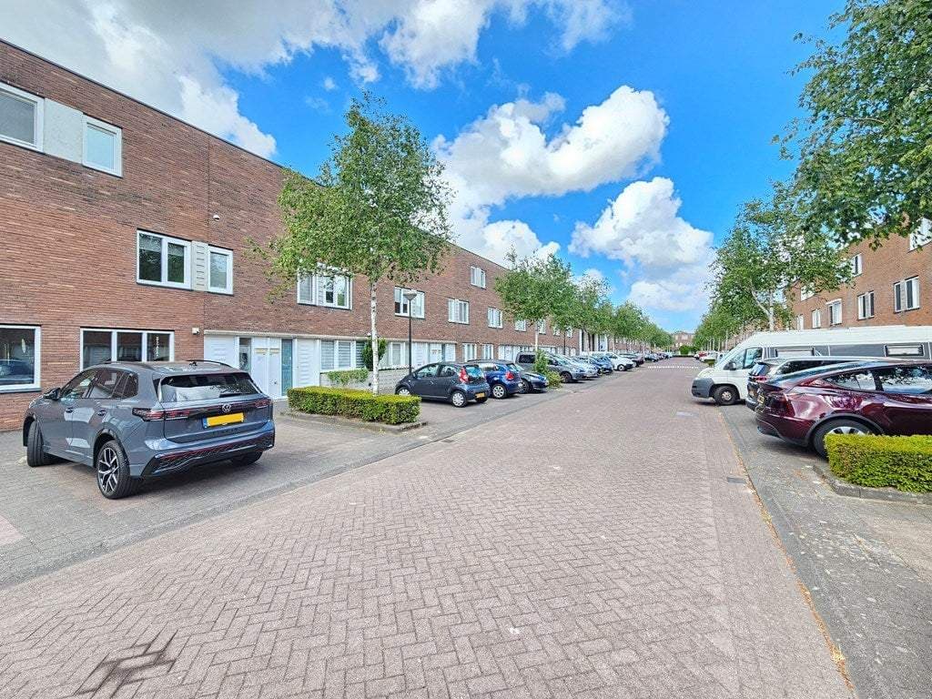 Flat Lomondlaan, Amsterdam - For Rent
