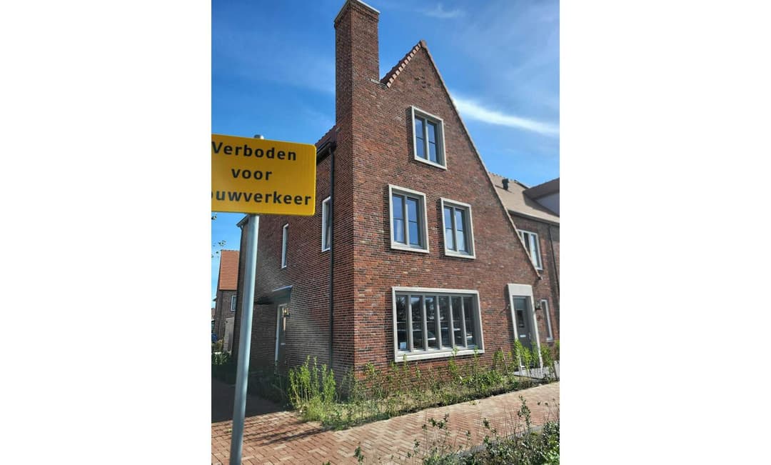 Kamer in Waddinxveen, Cederhout - Te Huur