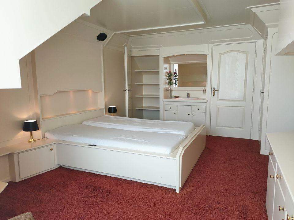 Ongewenste Kamer Lange Weistraat, Kerkdriel - Te Huur