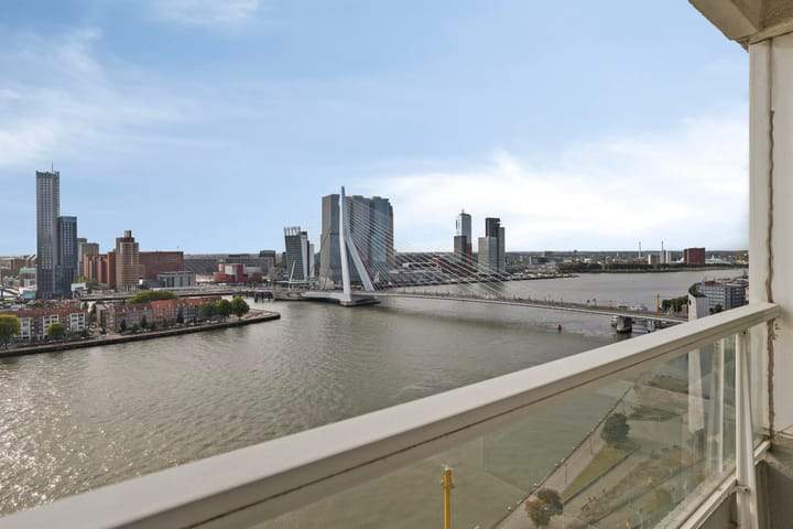 Boompjes, Rotterdam — appartement de 3 pièces sur la Maas
