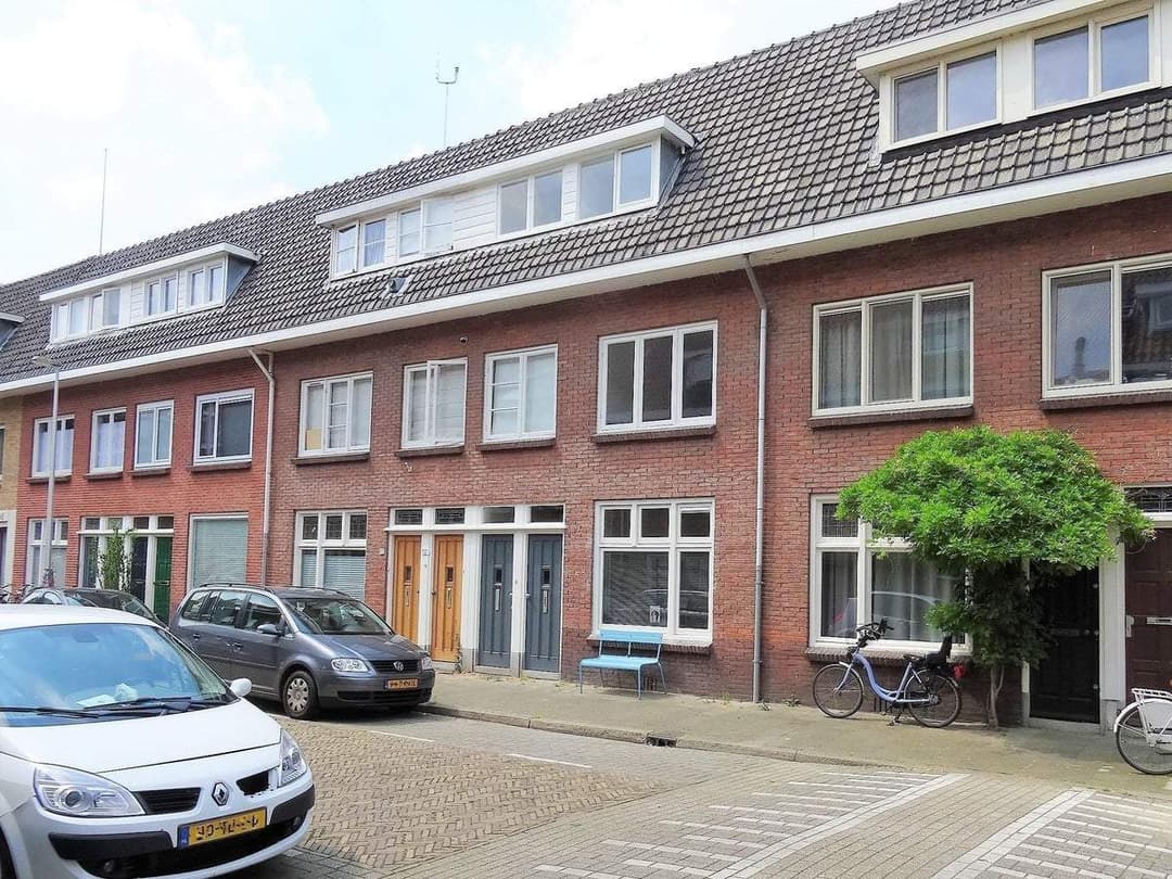 Flat Agnes van Leeuwenberchstraat, Utrecht - Maisonette (Möbliert)