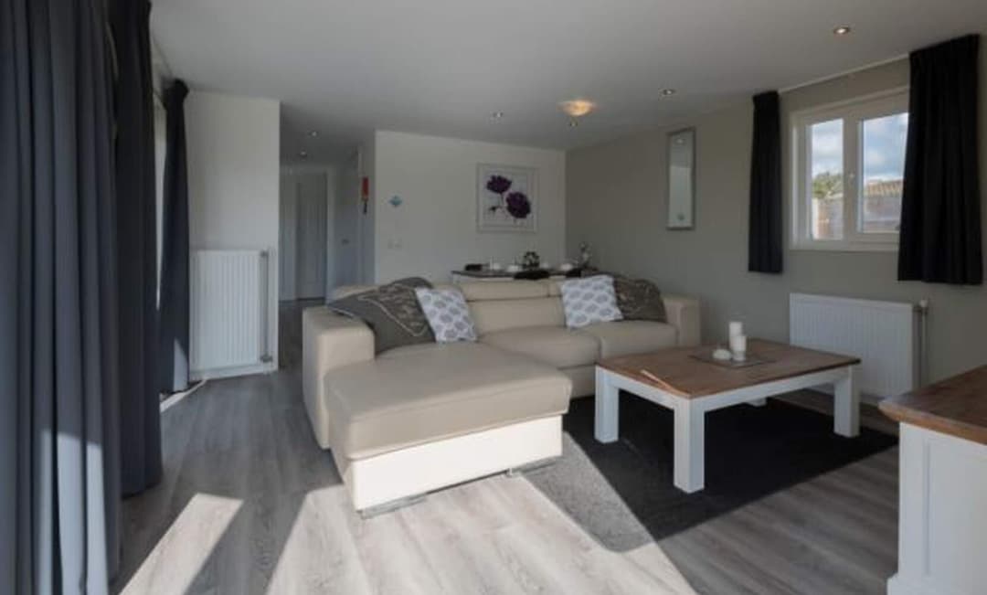 Appartement in de Burgemeester Dalenbergstraat, West-Graftdijk - Te Huur
