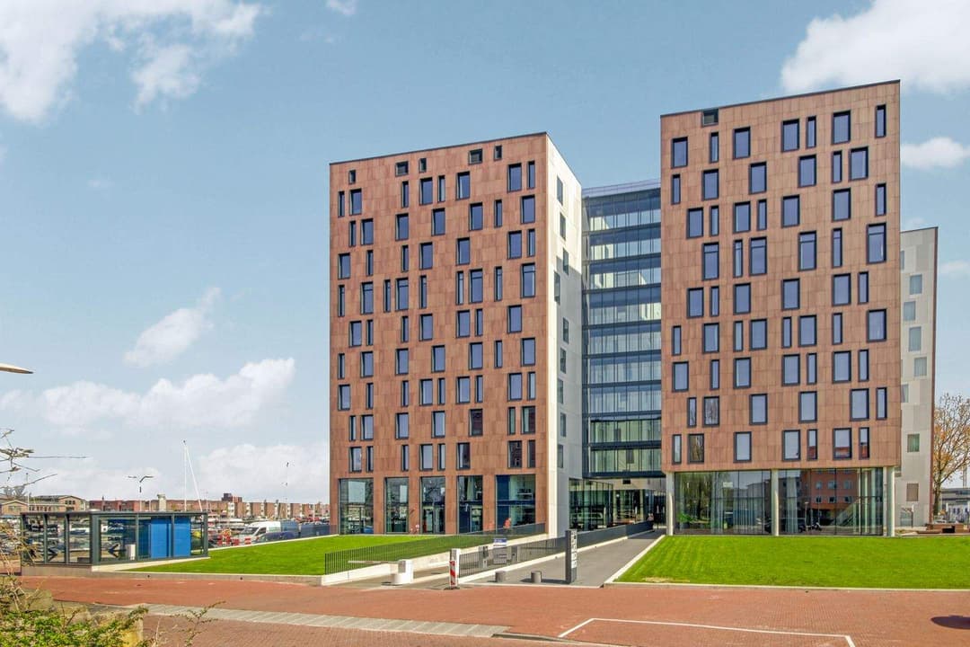 Parkeerplaats Zeeburgerkade, Amsterdam - Te Huur