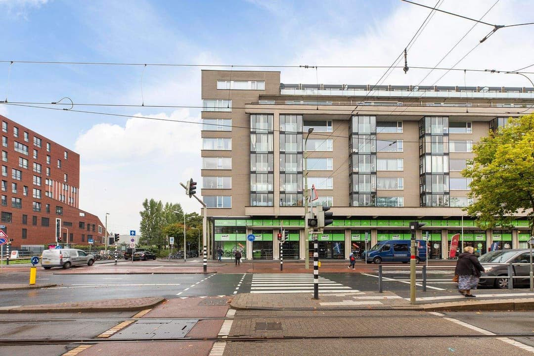 Appartement Meublé de 4 Pièces avec Parking dans Energiekwartier, La Haye