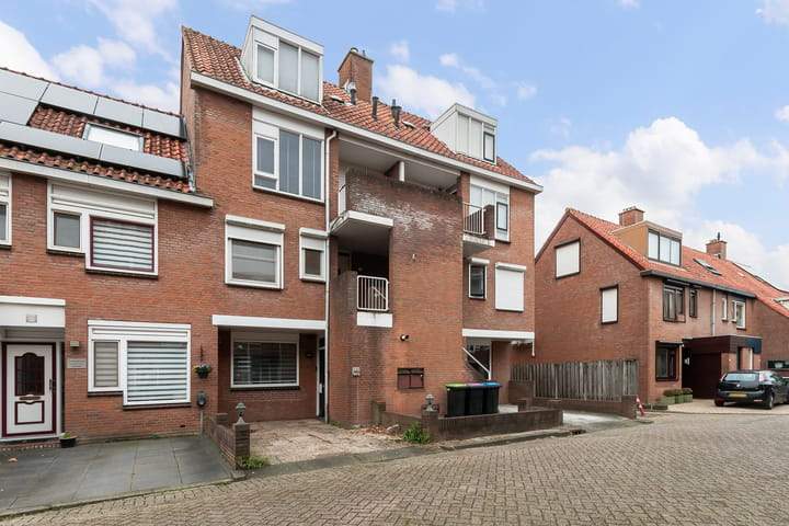 Maison de 2 chambres à Spijkenisse à louer
