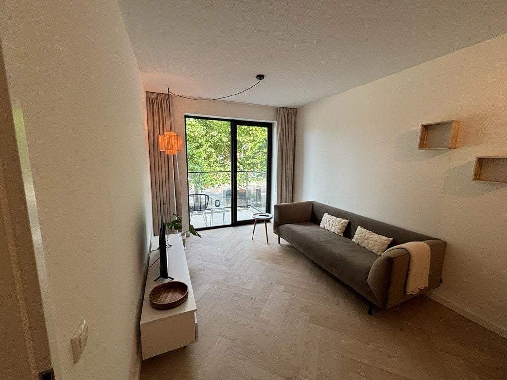 Flat Niemeyerstraat, Hoofddorp - Te Huur