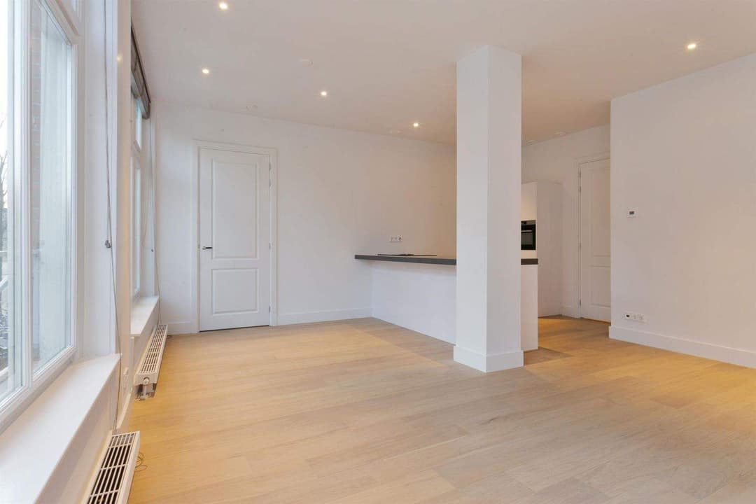 Appartement Nieuwezijds Voorburgwal 118, Amsterdam - Te Huur