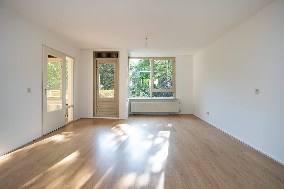 Appartement Bart De Ligtstraat 74, Amsterdam - Te Huur