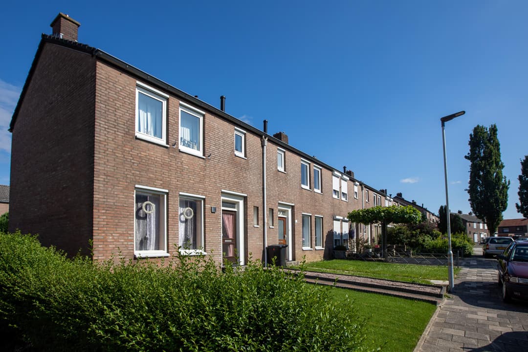 Tussenwoning Burgemeester Beckersstraat, Landgraaf - Te Huur