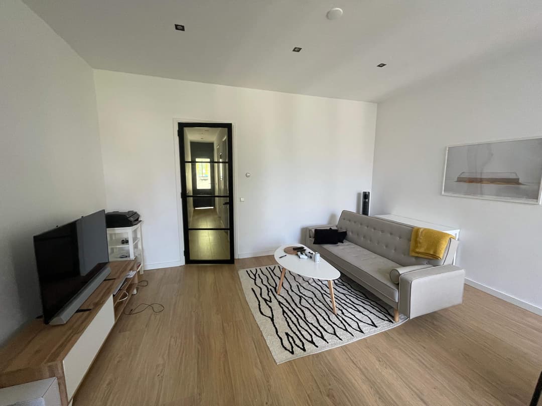 Gemeubileerde kamer aan de Oostzeedijk Beneden, Rotterdam - Te Huur