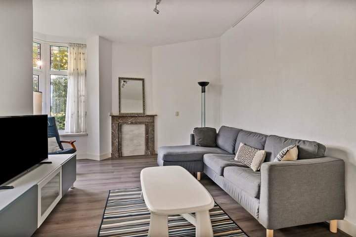 Appartement de 5 pièces situé sur Van de Wateringelaan, Voorburg - à louer