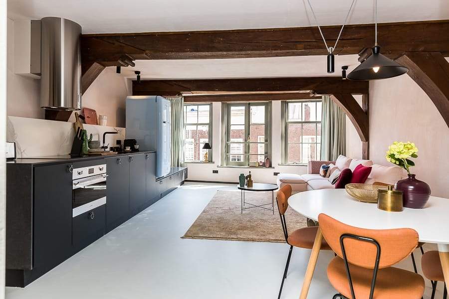 Warmoesstraat 50, Amsterdam - Apartment