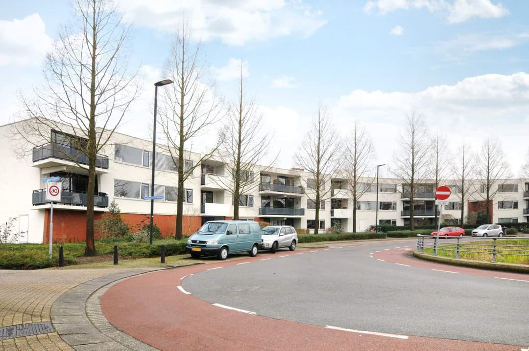 Aartsbisschop Romerostraat 649, Utrecht - Apartment
