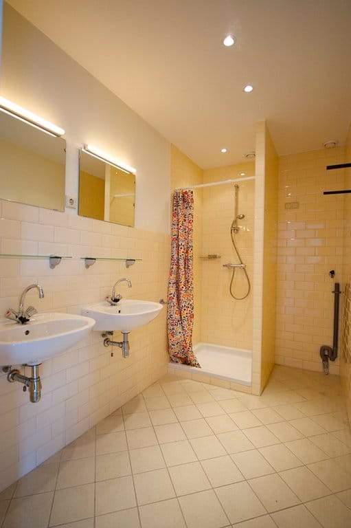 Apartment Juliana van Stolberglaan, Den Haag - For Rent