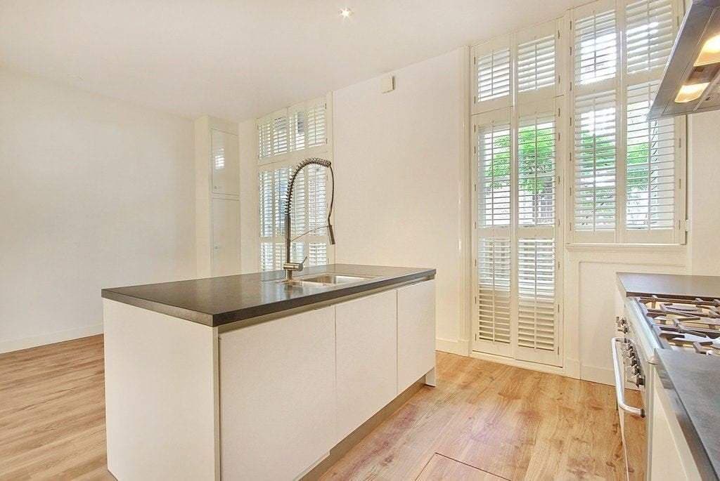 Flat Ruysdaelstraat 126H, Amsterdam - For Rent