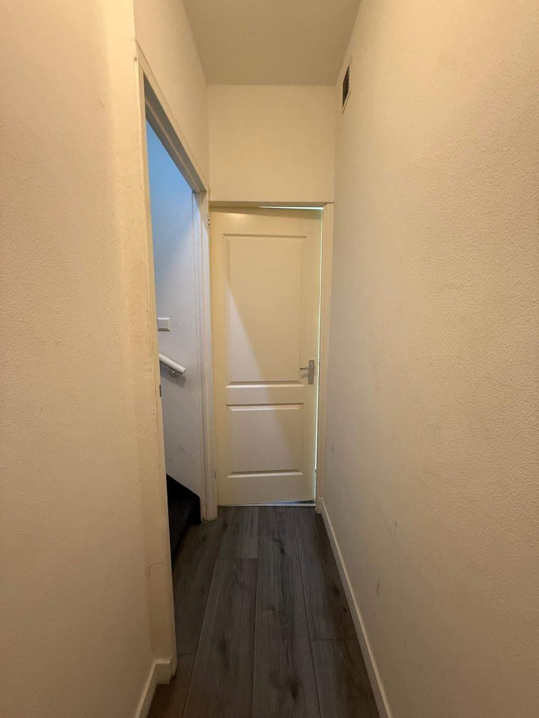 Appartement à deux étages sur West-Varkenoordseweg, Hillesluis Rotterdam - À louer