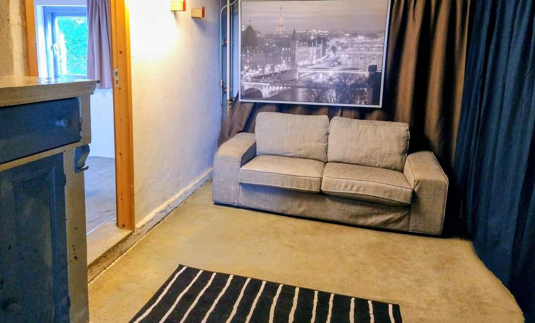 Kamer in Hendrik-Ido-Ambacht, Veersedijk - Te Huur