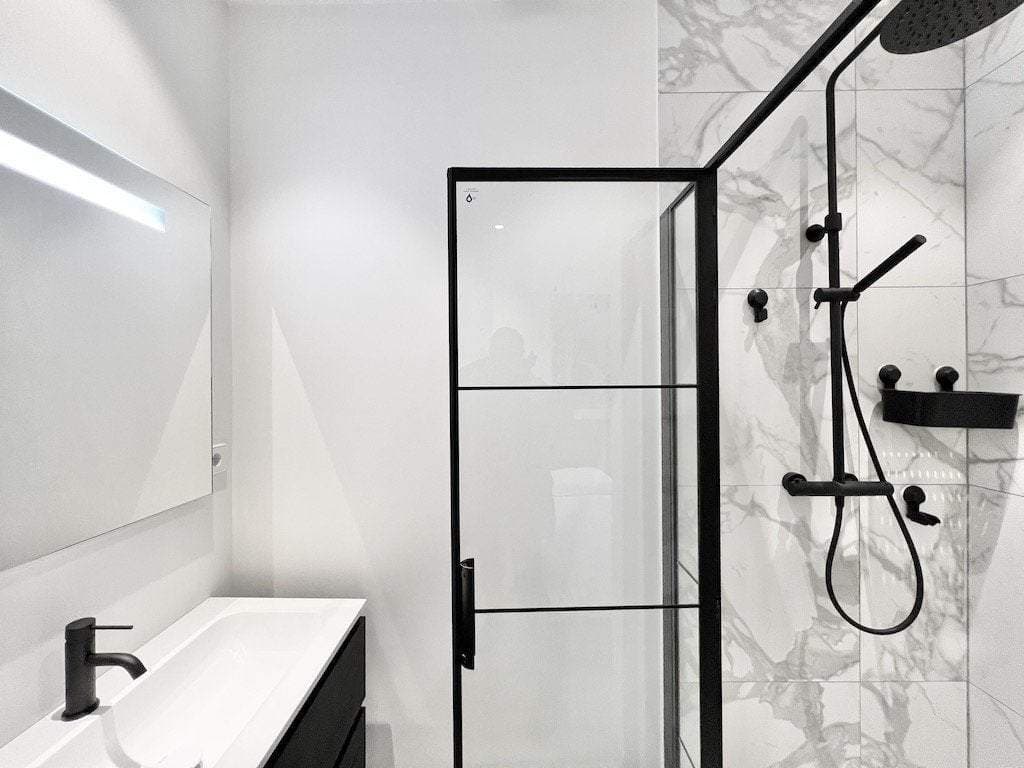 Flat Nieuwezijds Voorburgwal, Amsterdam - For Rent