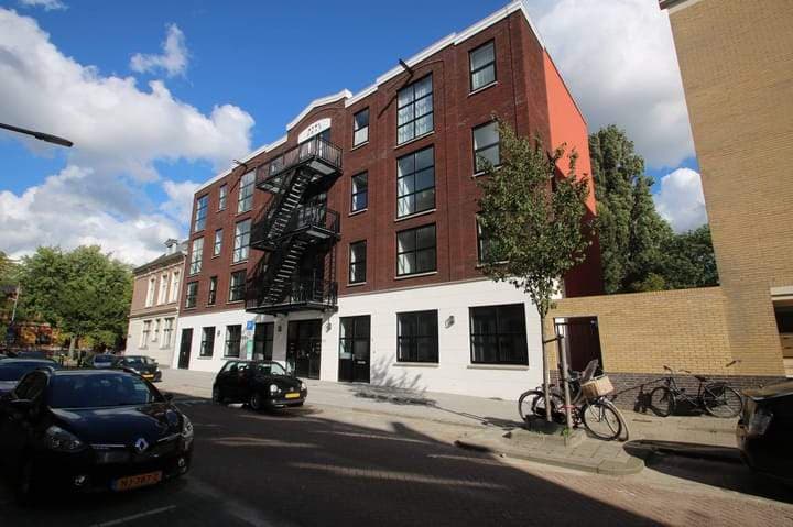 Apartment Herlaerstraat 8, Rotterdam - 3-room (2 bedrooms)