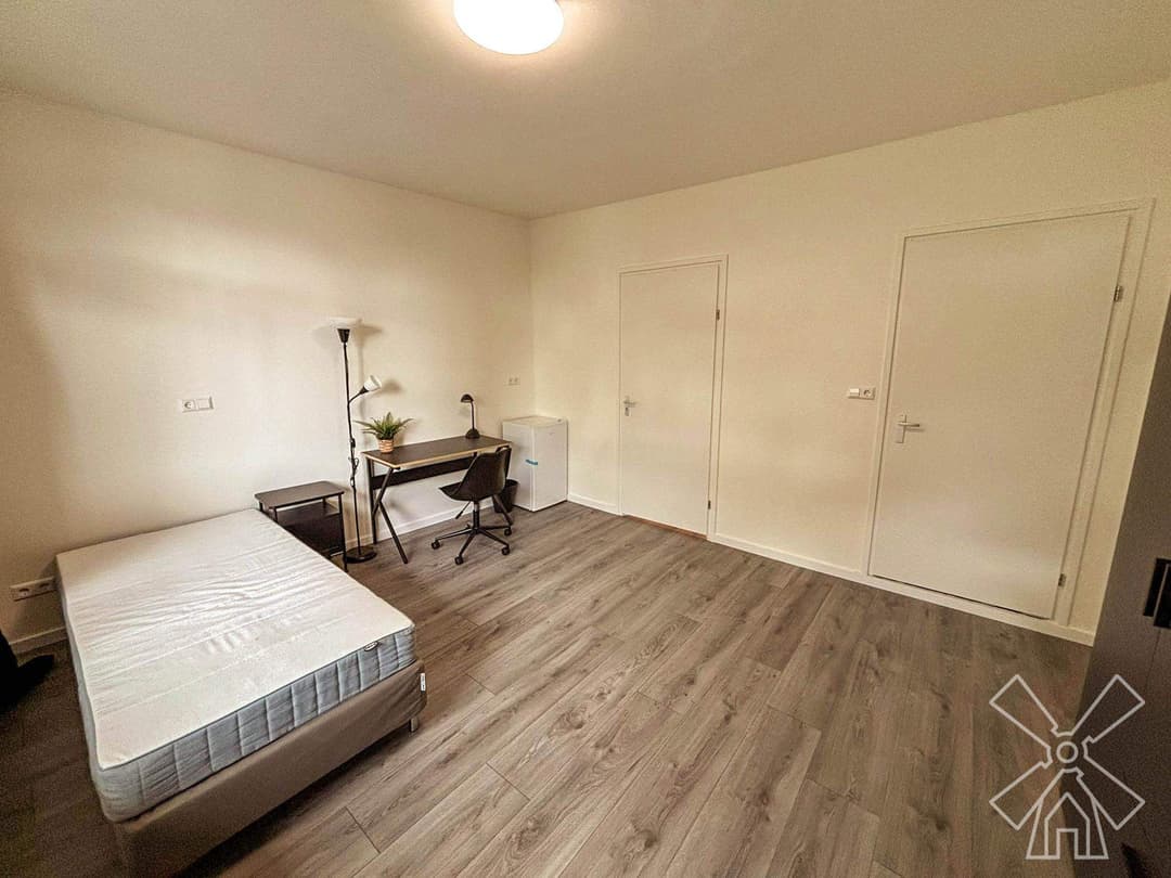 Furnished Room Woelwijkstraat, Rotterdam - For Rent