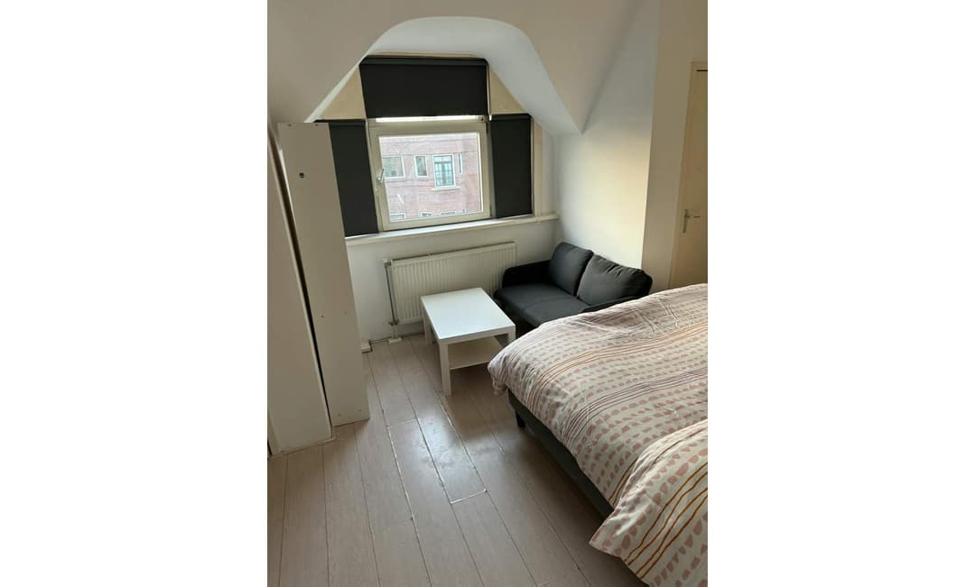 Kamer in Grote Visserijstraat, Rotterdam - Te Huur