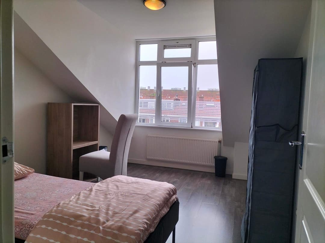Gemeubileerde Kamer Te Huur, Hendrik Mandestraat, Den Haag