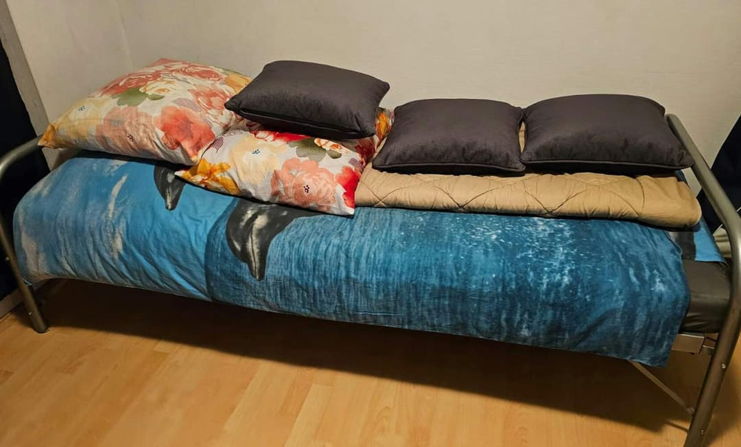 Kamer in Mannagras, Rotterdam - Te Huur