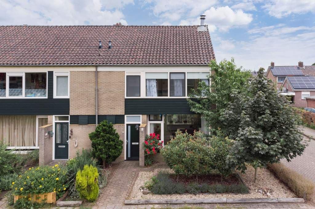 Eckhaus Dillenburg, Lochem - Zur Vermietung
