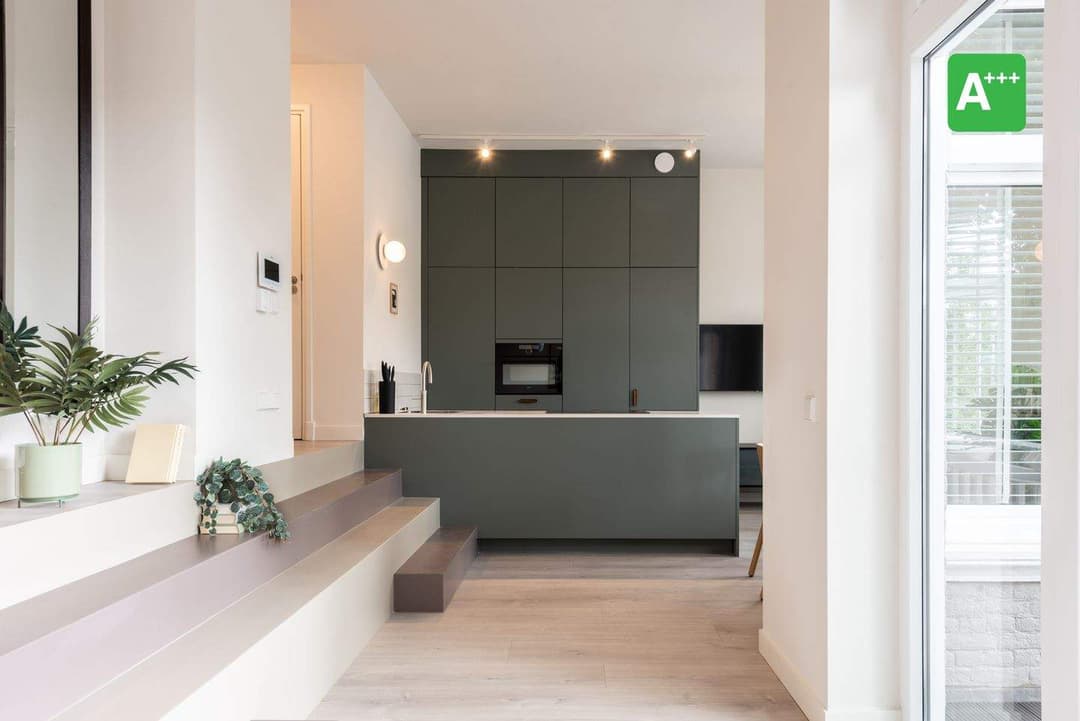 Appartement Laan van Nieuw Oosteinde 21-E, Voorburg - Te Huur