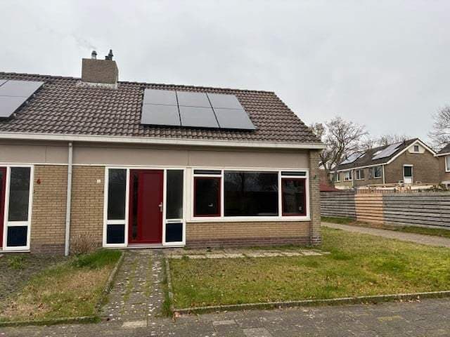 Corner House Mercuriusstraat, Sint Nicolaasga - For Rent