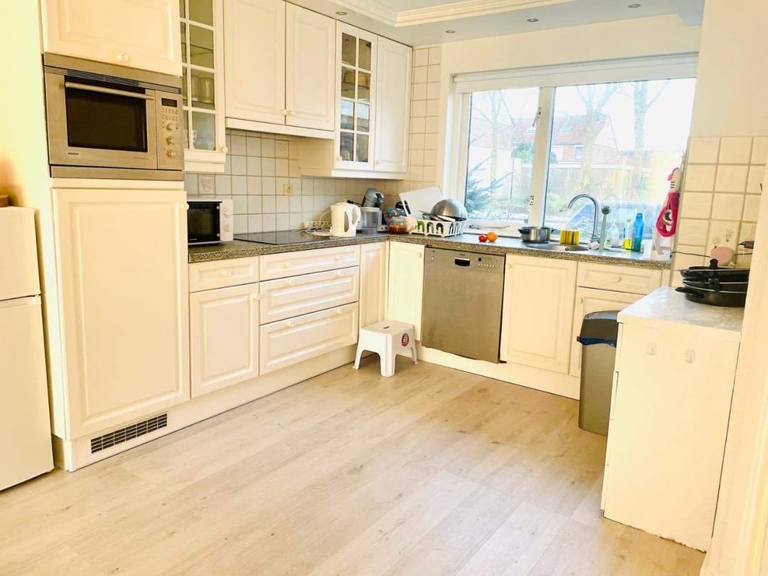 Gemeubileerde kamer in Professor Eijkmanlaan, Haarlem - Te Huur