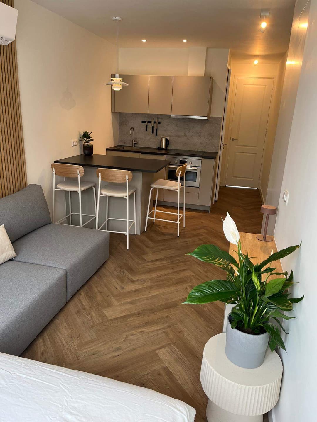 Flat Nieuwe Laan, Amsterdam - Te Huur