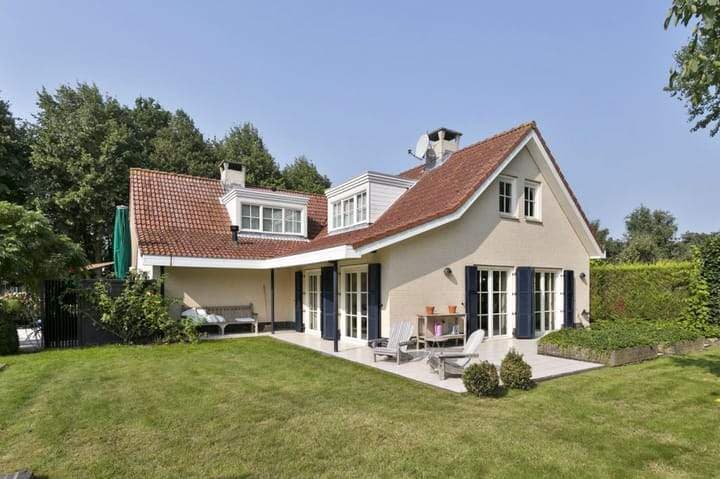 Semi-Detached Country House in Ouddorp, Netherlands - For Rent
