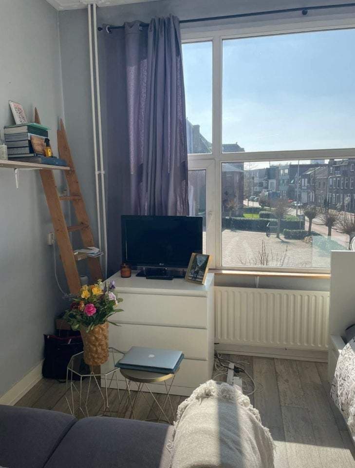 Room Bisschop Zwijsenstraat, Tilburg - For Rent