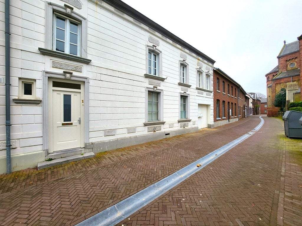 Flat Achter de Kerk 1b, Beek - For Rent