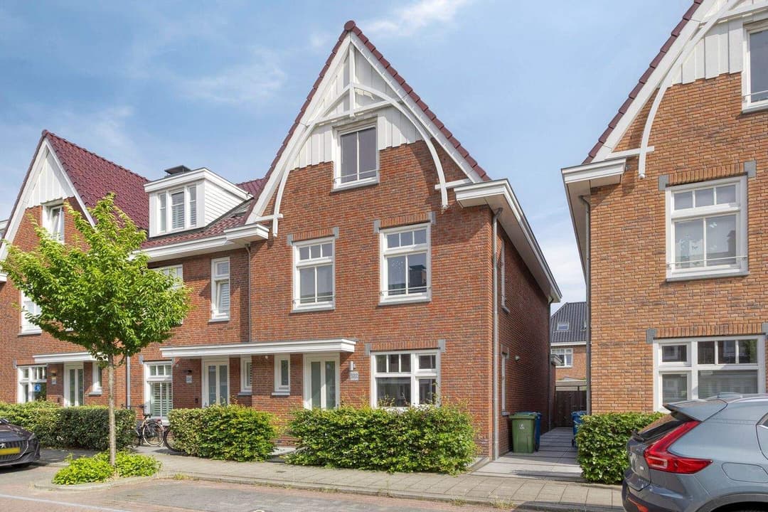 Familiehuis Watertorenlaan 102, Voorburg - Te Huur