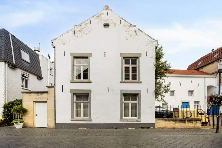 Sint Pieterstraat 2-A, Valkenburg - Monumentales Mergel-Haus