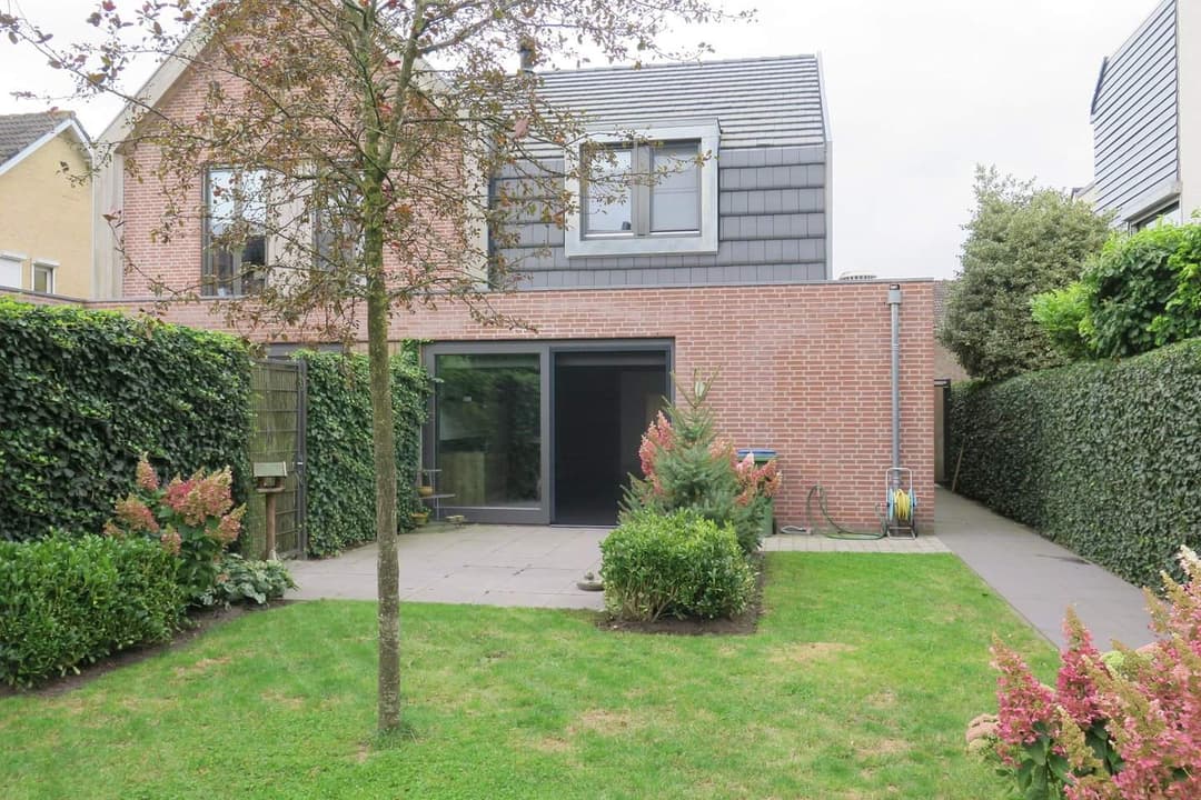 Maison Moderne Monseigneur Völkerstraat 375, Kaatsheuvel - À Louer
