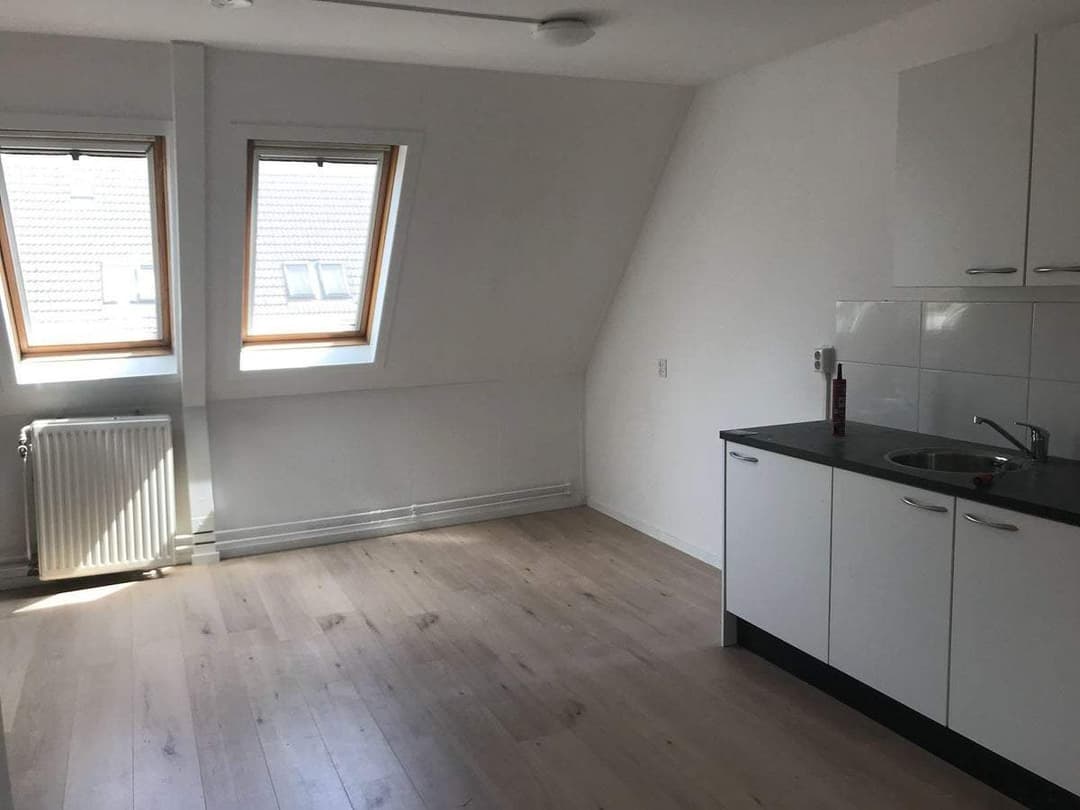 Studio Plakke Venstraat, Almere - Zu Vermieten