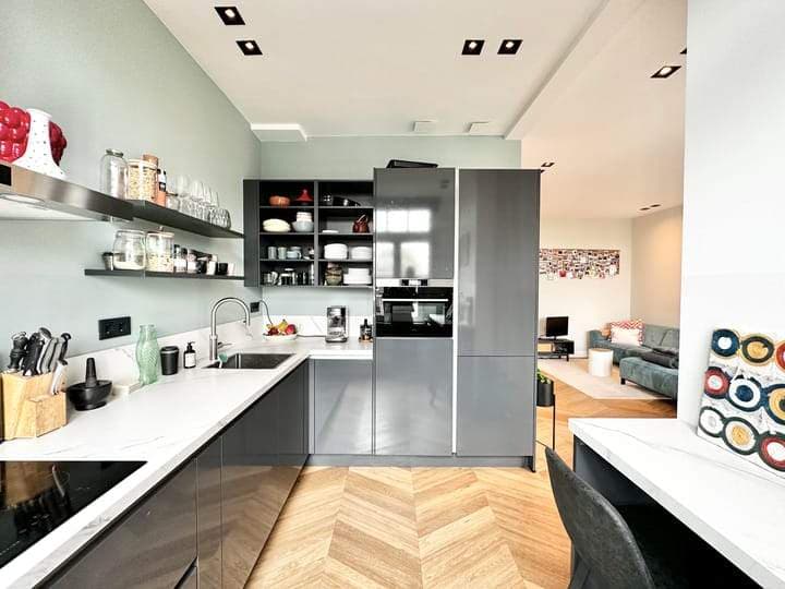 Apartment Lomanstraat, Amsterdam - For Rent