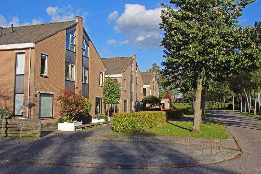 Familiehuis Giraffeweg 261338 JZ Almere - Te Huur